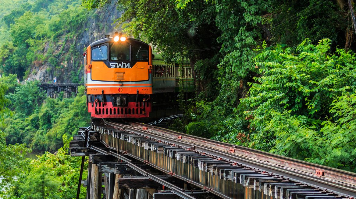 Kanchanaburi Tour: Death Railway, River Kwai & WWII Museum